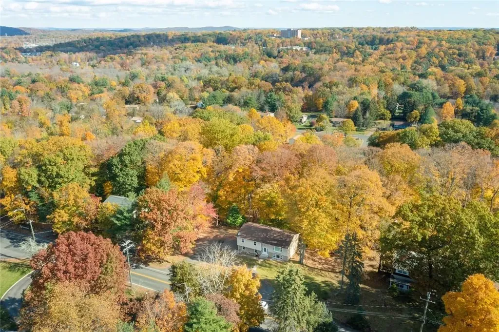 116 Mcnamara Road Spring Valley NY 10977