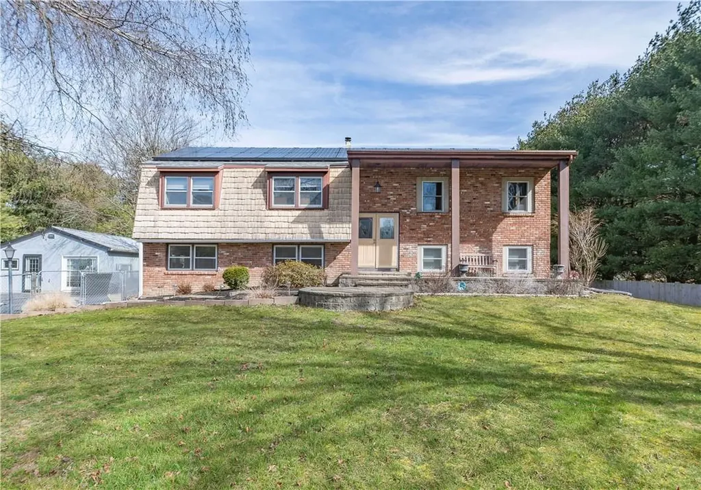 5 Lisa Drive Highland NY 12528