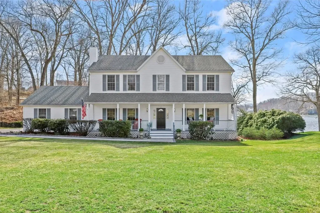 8 Donahue Court Buchanan NY 10511