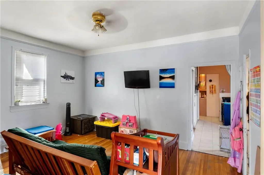 545 Vincent Avenue Bronx NY 10465