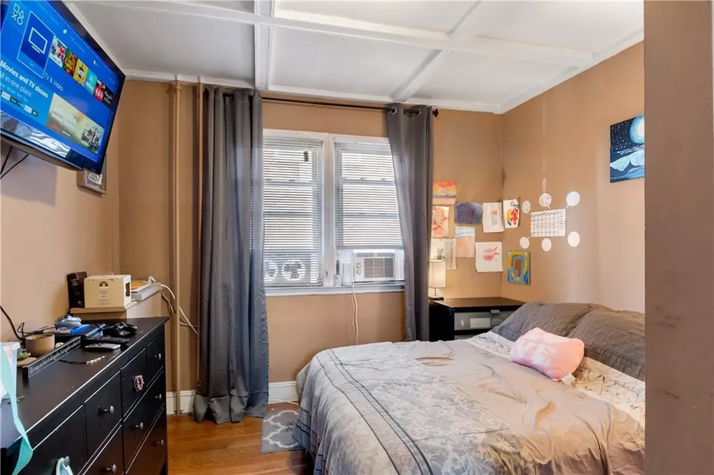 545 Vincent Avenue Bronx NY 10465