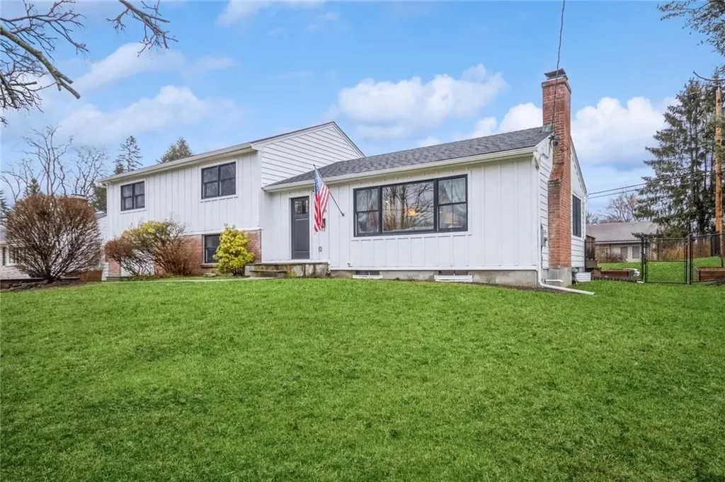 236 S Grand Avenue Poughkeepsie NY 12603