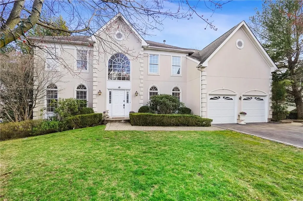 10 Inverness Court White Plains NY 10605