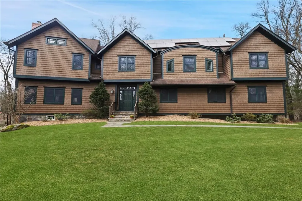 36 Gray Rock Lane Chappaqua NY 10514
