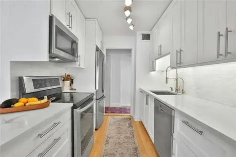 12 Old Mamaroneck Road White Plains NY 10605
