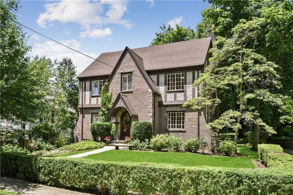 12 Dimitri Place Larchmont NY 10538