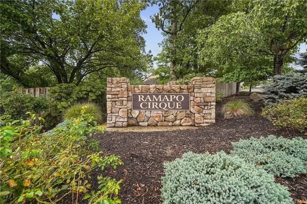 15 Bannock Court Suffern NY 10901