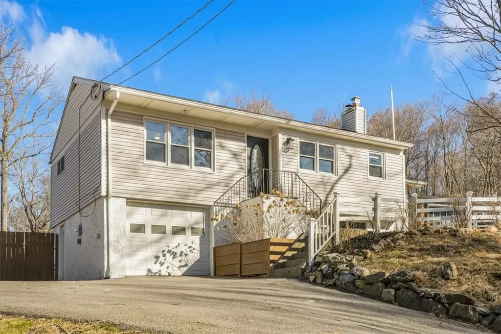 25 Somerset Road Mahopac NY 10541