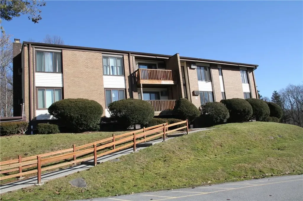 3 Hook Road Poughkeepsie NY 12601