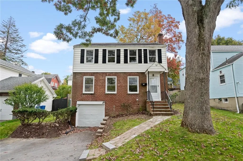 71 Commonwealth Avenue Middletown NY 10940