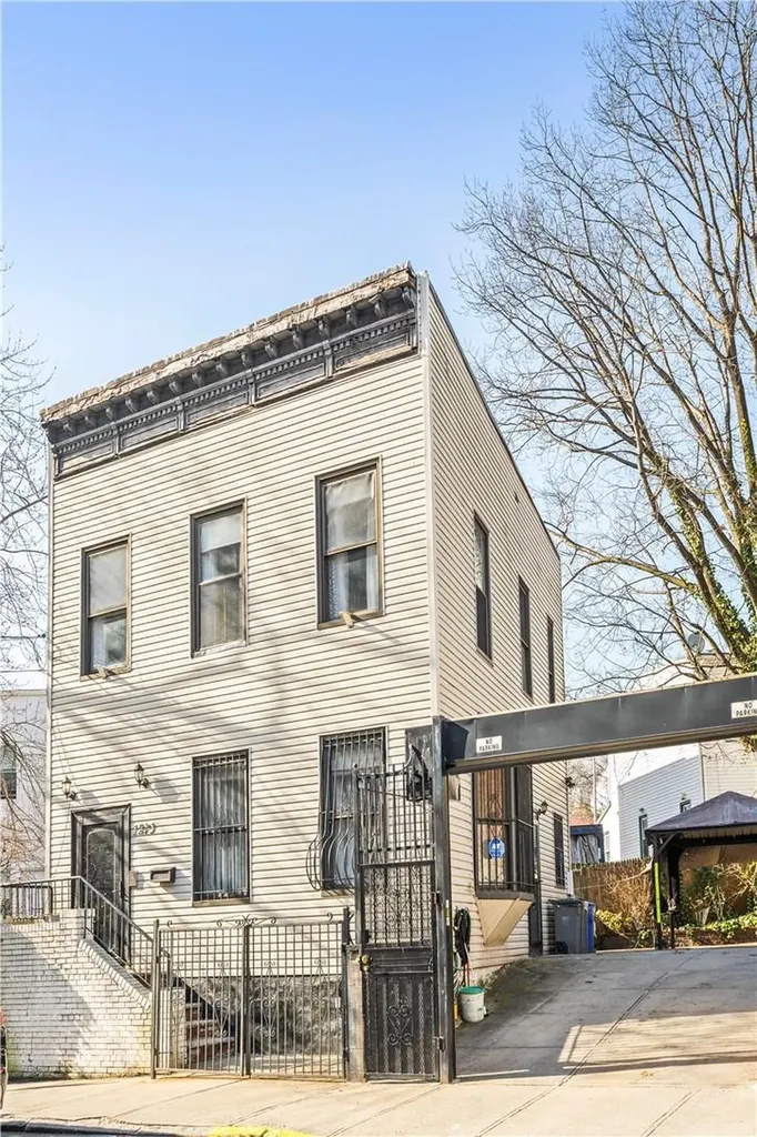 1273 Union Avenue Bronx NY 10459