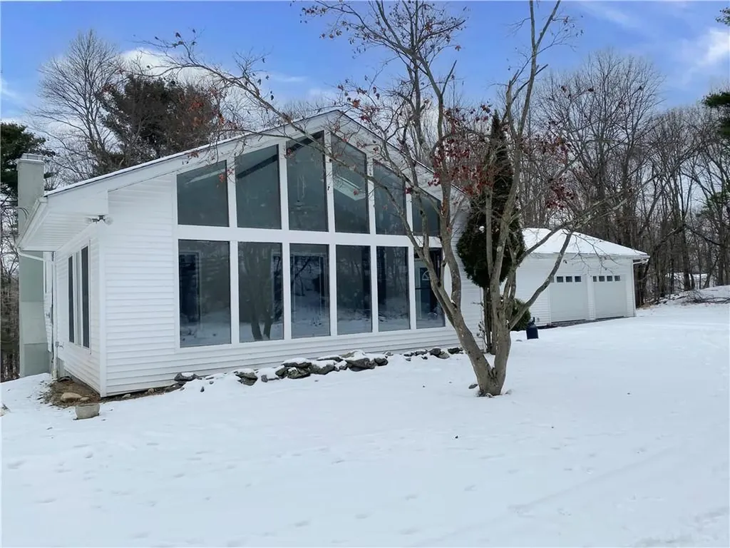 17 Molland Drive Rhinebeck NY 12572