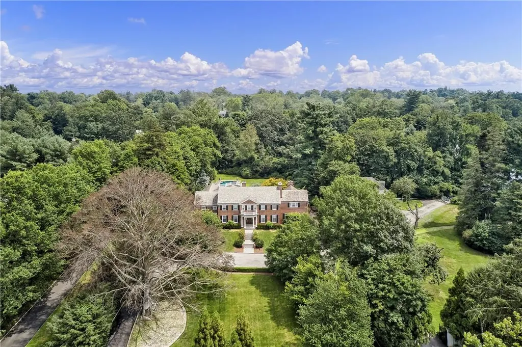 8 Cooper Road Scarsdale NY 10583