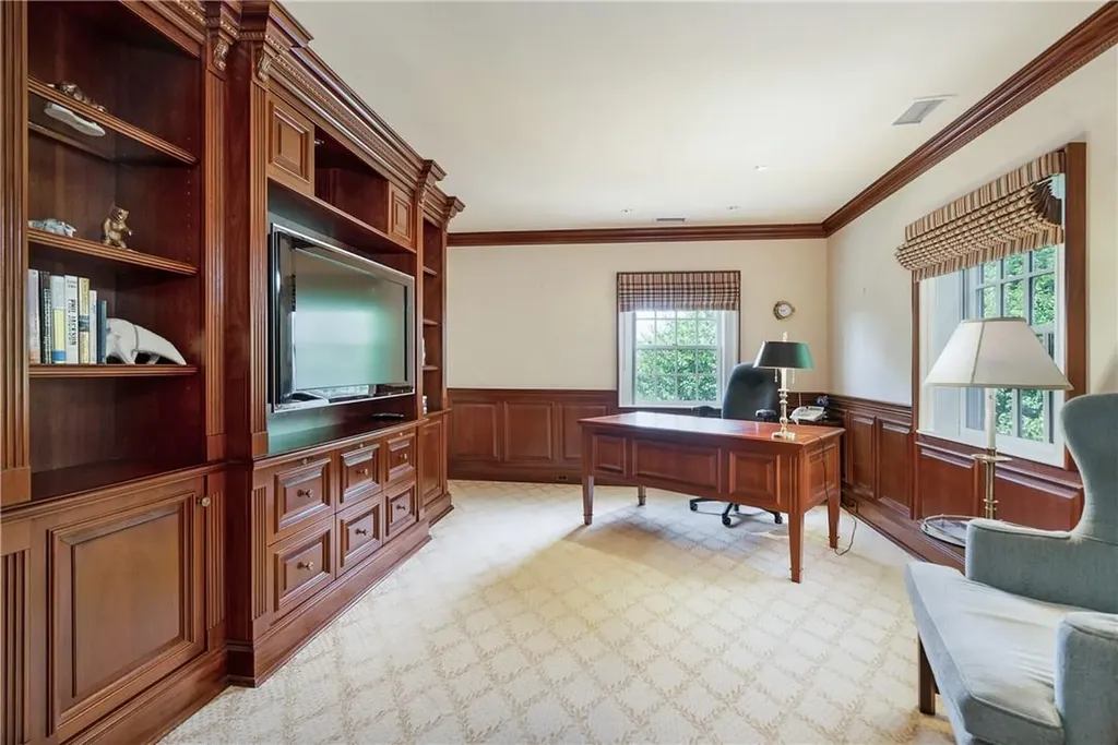 8 Cooper Road Scarsdale NY 10583