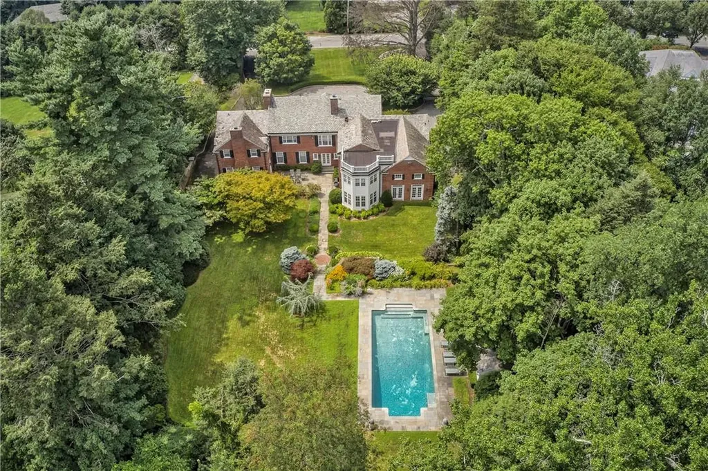 8 Cooper Road Scarsdale NY 10583