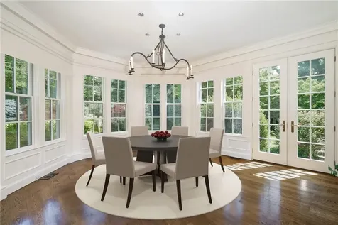 8 Cooper Road Scarsdale NY 10583