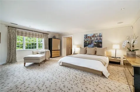 8 Cooper Road Scarsdale NY 10583