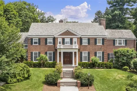8 Cooper Road Scarsdale NY 10583