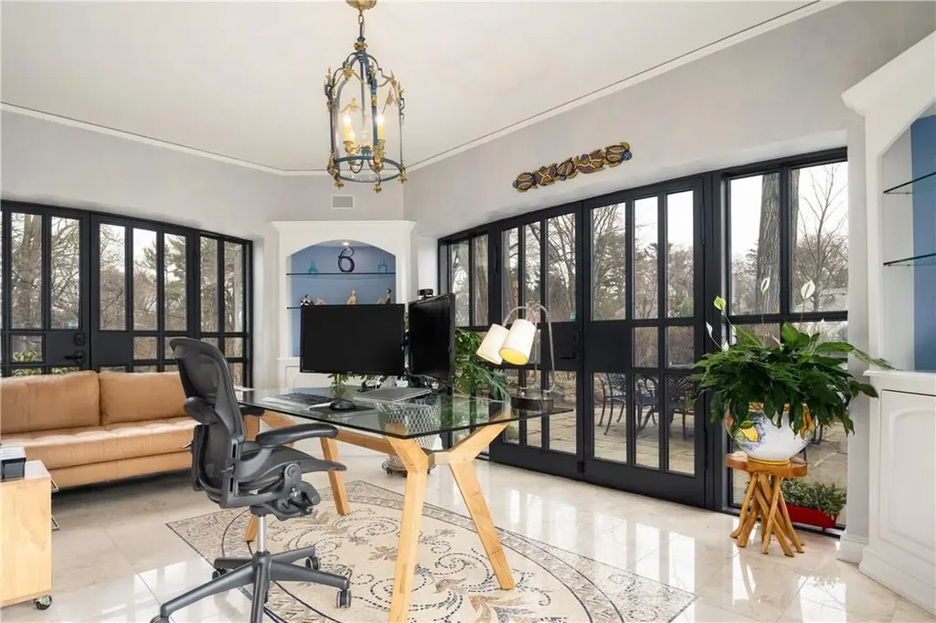 27 Hampshire Road Bronxville NY 10708