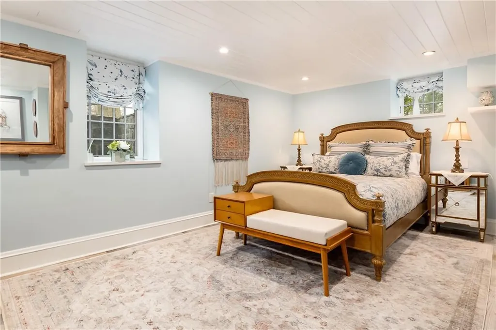 27 Hampshire Road Bronxville NY 10708