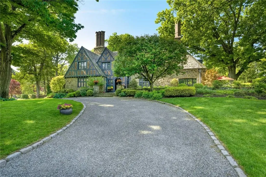 27 Hampshire Road Bronxville NY 10708