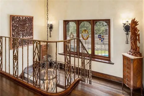 27 Hampshire Road Bronxville NY 10708