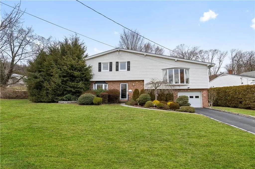 85 Maria Lane Yonkers NY 10710