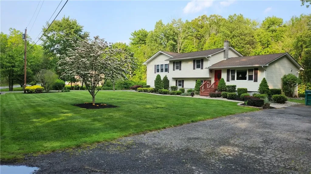 13 Travis Lane Newburgh NY 12550