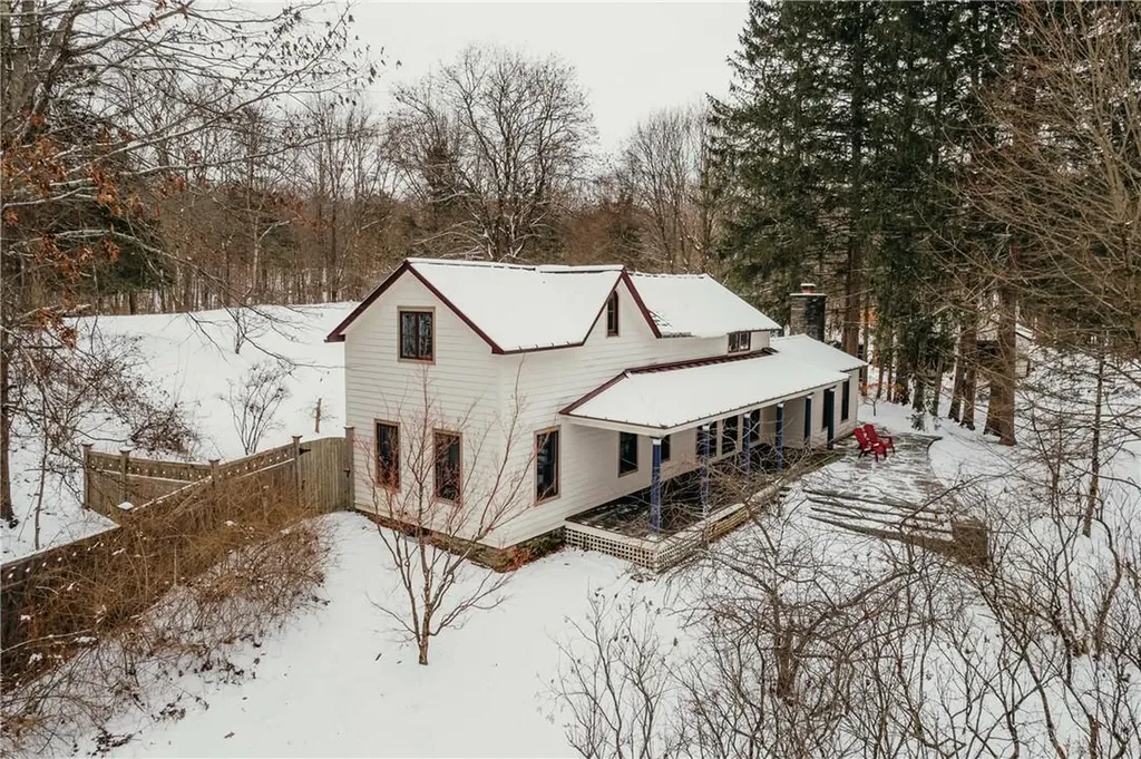 6036 Route 9 Rhinebeck NY 12572
