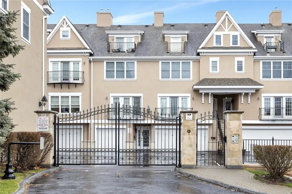 80 Old Boston Post Road New Rochelle NY 10801