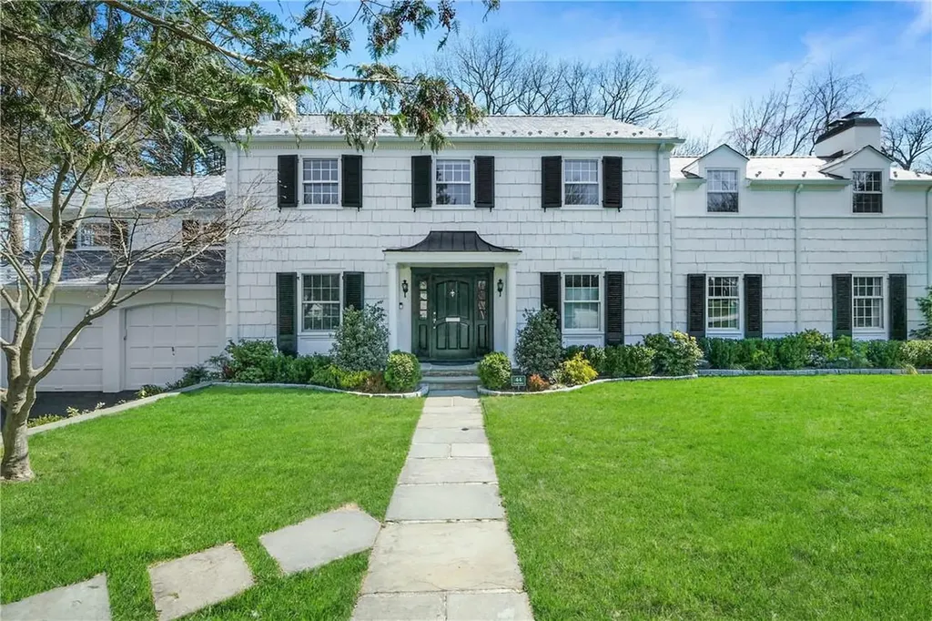 44 Axtell Drive Scarsdale NY 10583