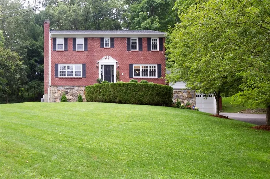 7 Courtmel Road Mount Kisco NY 10549