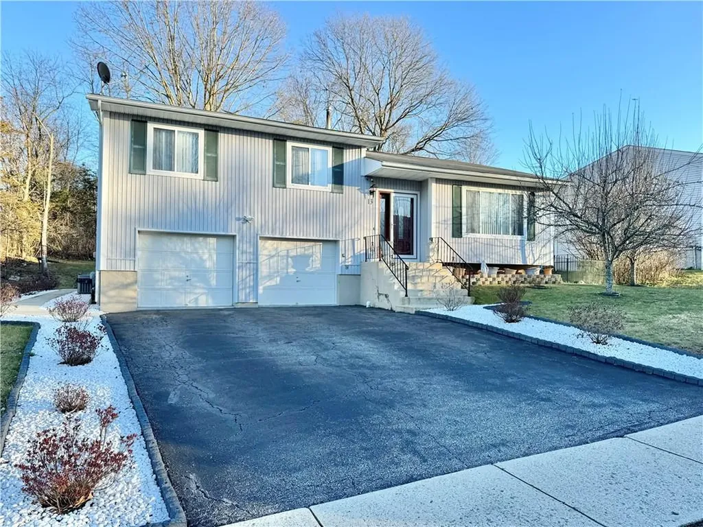 13 Ted Miller Drive Maybrook NY 12543