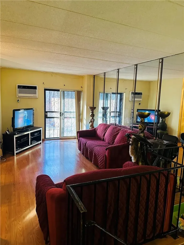 936 Taylor Avenue Bronx NY 10473