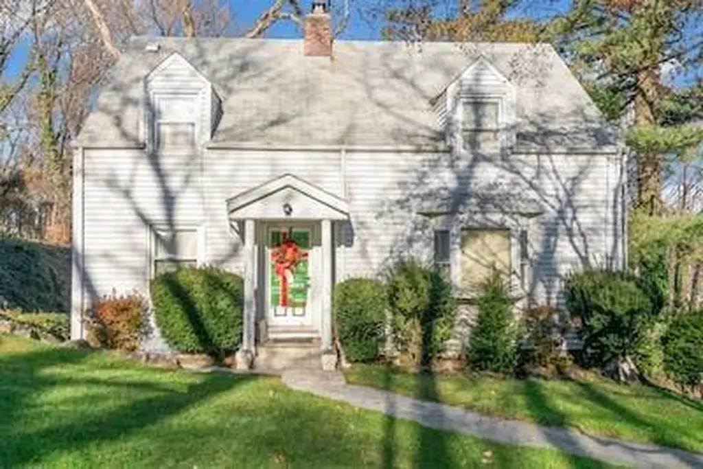 25 Joan Avenue White Plains NY 10607