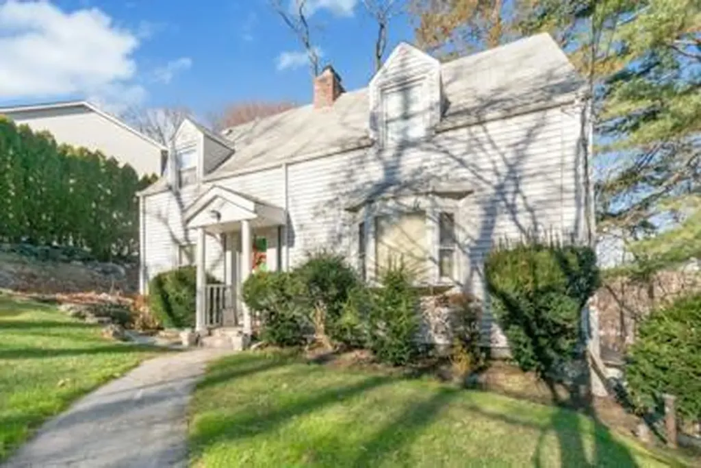 25 Joan Avenue White Plains NY 10607