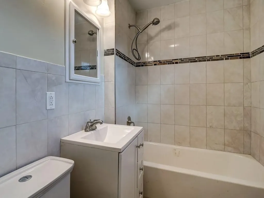 18 Stanton Street Middletown NY 10940