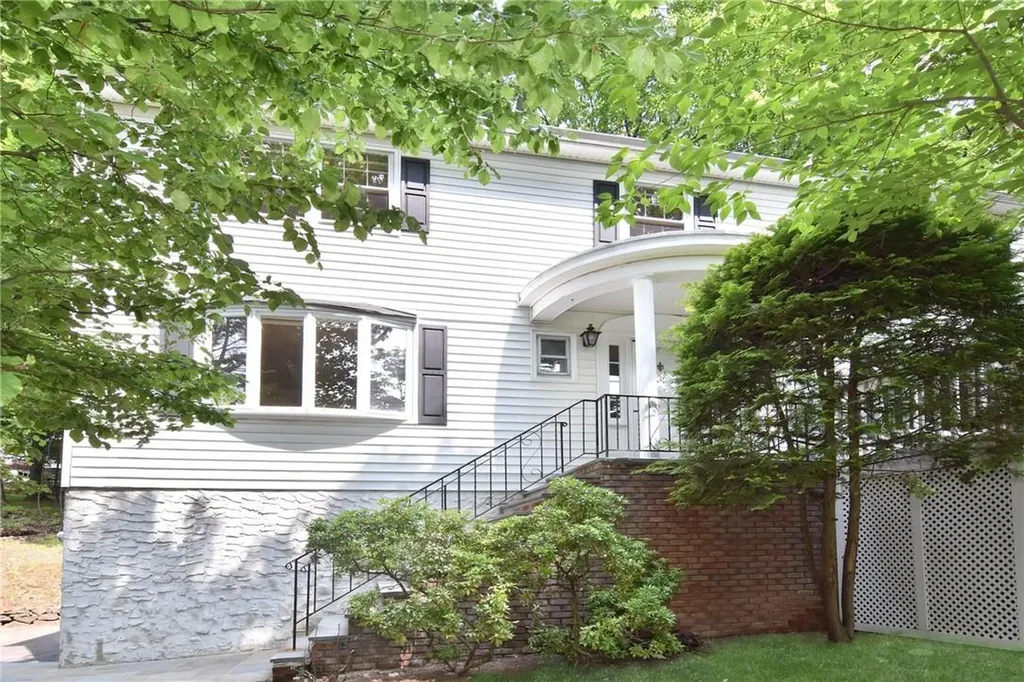 8 North Drive Dobbs Ferry NY 10522
