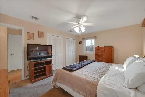 8 Carriage Lane New City NY 10956