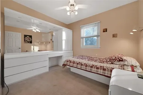 8 Carriage Lane New City NY 10956