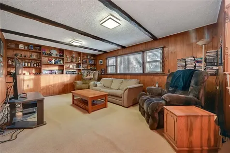 8 Carriage Lane New City NY 10956