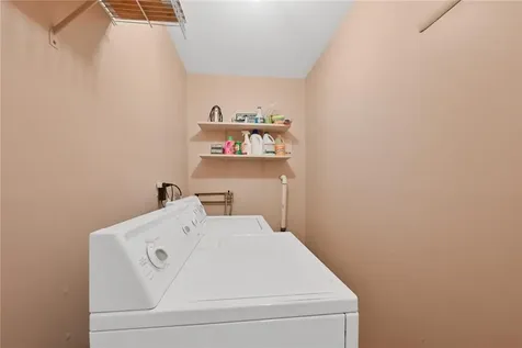 8 Carriage Lane New City NY 10956