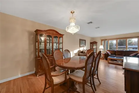 8 Carriage Lane New City NY 10956