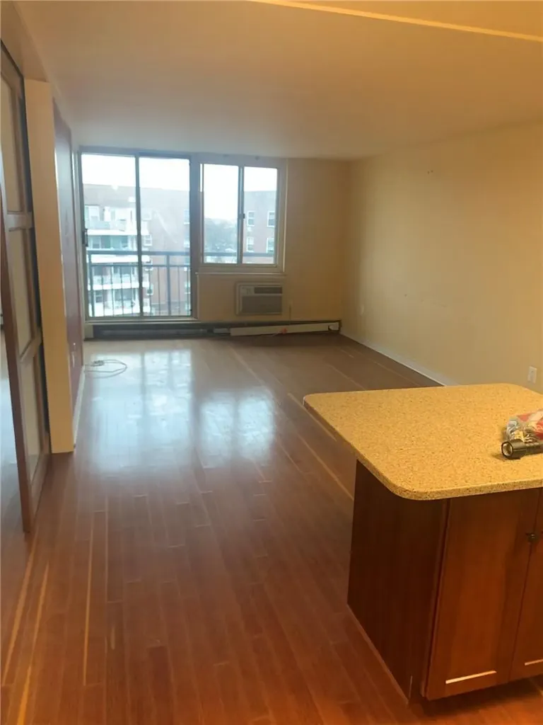 703 Pelham Road New Rochelle NY 10805