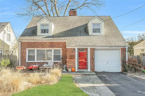 19 Andrew Road Eastchester NY 10709