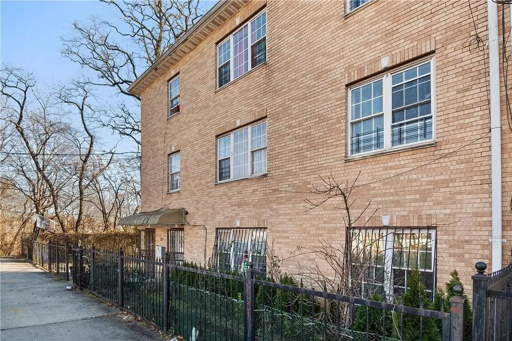 1520 Burke Avenue Bronx NY 10469