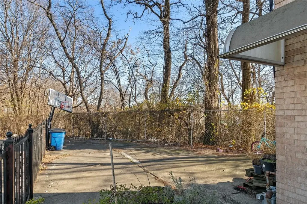 1520 Burke Avenue Bronx NY 10469