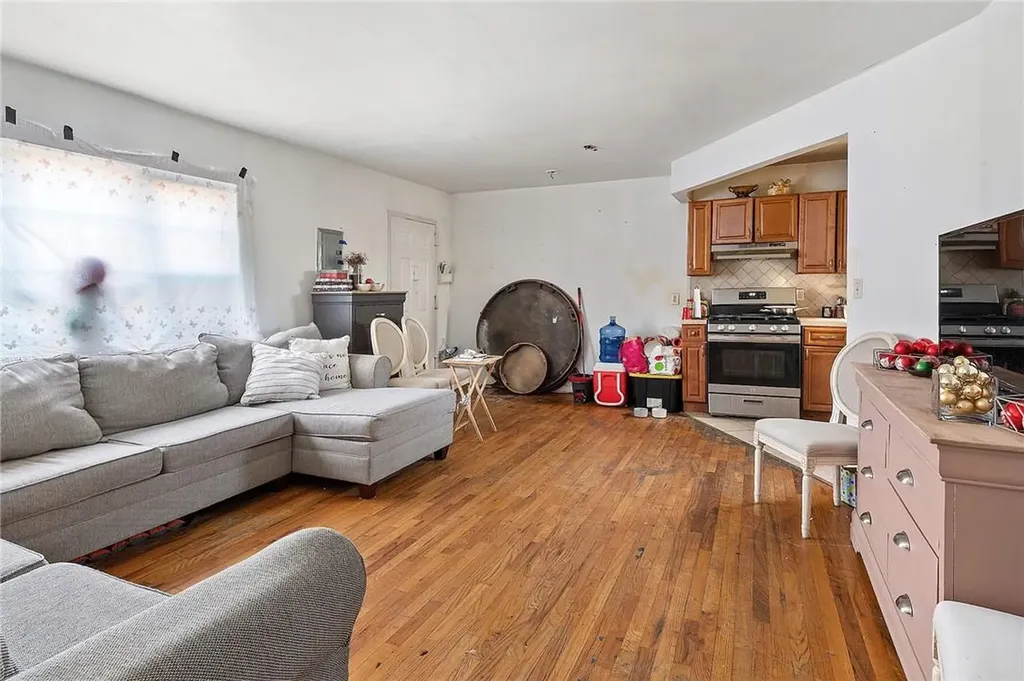 1520 Burke Avenue Bronx NY 10469