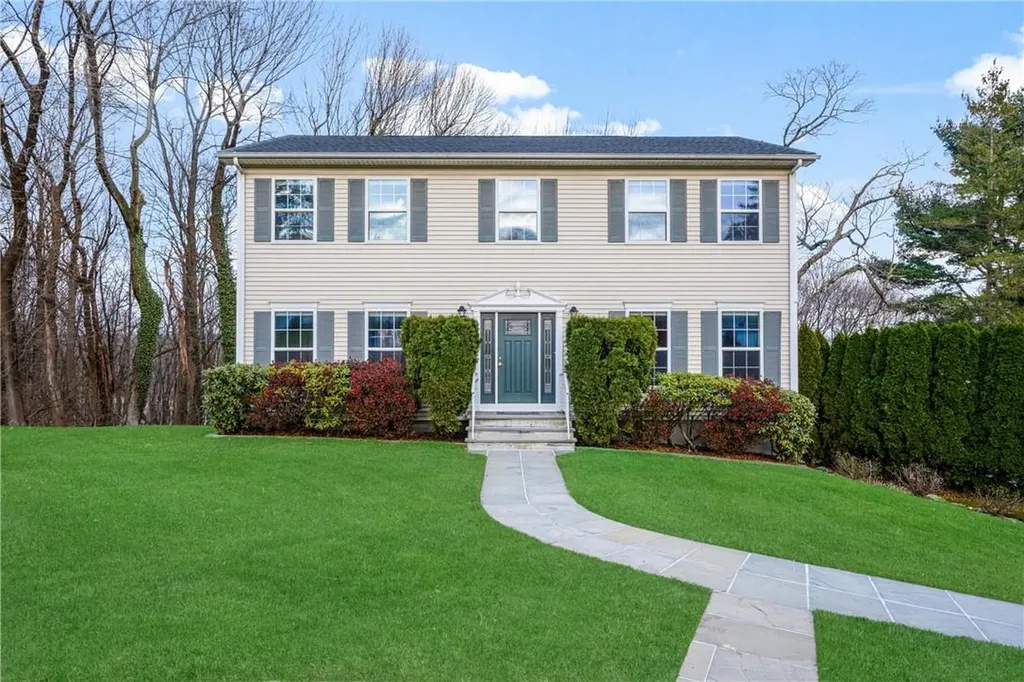 27 Joan Avenue White Plains NY 10607