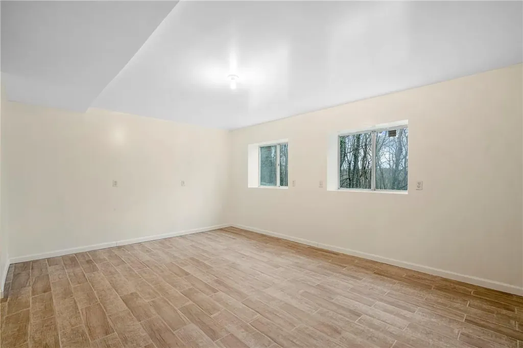 27 Joan Avenue White Plains NY 10607